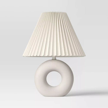 Keramik Tischlampe mit plissiertem Lampenschirm, Ein-Aus Schalter